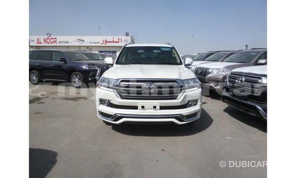 ទិញ នាំចូល Toyota Land Cruiser White ឡាន} ក្នុង Import - Dubai ក្នុង Kampot Province ទិញ នាំចូល Toyota Land Cruiser White ឡាន} ក្នុង Import - Dubai ក្នុង Kampot Province