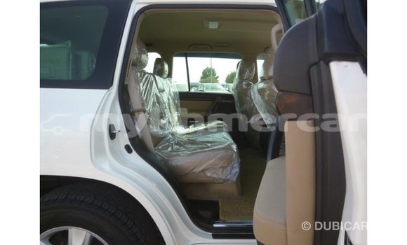 ទិញ នាំចូល Toyota Land Cruiser White ឡាន} ក្នុង Import - Dubai ក្នុង Kampot Province ទិញ នាំចូល Toyota Land Cruiser White ឡាន} ក្នុង Import - Dubai ក្នុង Kampot Province