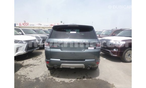 Buy Import Land Rover Range Rover Green Car in Import - Dubai in Kampot Province Buy Import Land Rover Range Rover Green Car in Import - Dubai in Kampot Province
