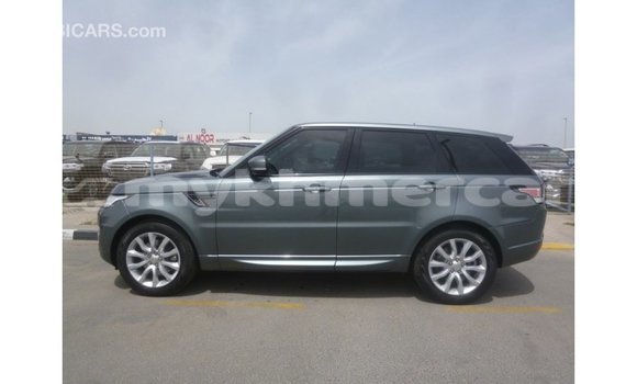 Buy Import Land Rover Range Rover Green Car in Import - Dubai in Kampot Province Buy Import Land Rover Range Rover Green Car in Import - Dubai in Kampot Province