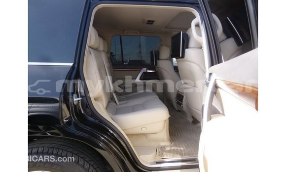 Buy Import Toyota Land Cruiser Black Car in Import - Dubai in Kampot Province Buy Import Toyota Land Cruiser Black Car in Import - Dubai in Kampot Province