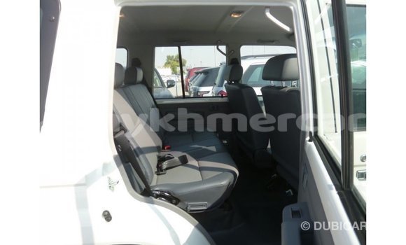 ទិញ នាំចូល Toyota Land Cruiser White ឡាន} ក្នុង Import - Dubai ក្នុង Kampot Province ទិញ នាំចូល Toyota Land Cruiser White ឡាន} ក្នុង Import - Dubai ក្នុង Kampot Province