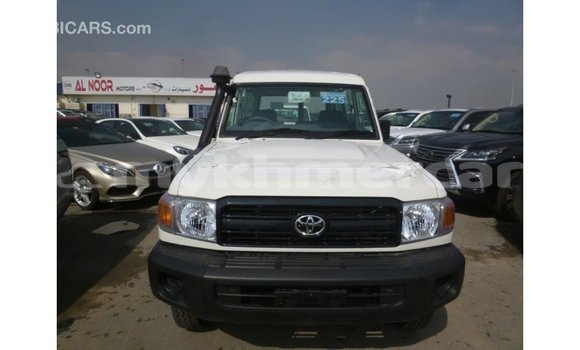 ទិញ នាំចូល Toyota Land Cruiser White ឡាន} ក្នុង Import - Dubai ក្នុង Kampot Province ទិញ នាំចូល Toyota Land Cruiser White ឡាន} ក្នុង Import - Dubai ក្នុង Kampot Province