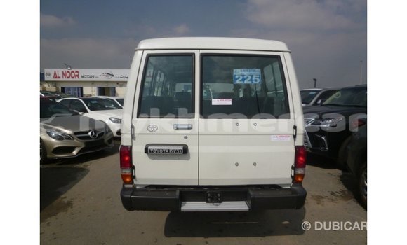 ទិញ នាំចូល Toyota Land Cruiser White ឡាន} ក្នុង Import - Dubai ក្នុង Kampot Province ទិញ នាំចូល Toyota Land Cruiser White ឡាន} ក្នុង Import - Dubai ក្នុង Kampot Province