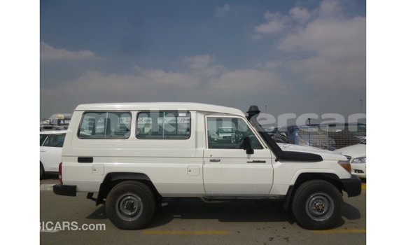 ទិញ នាំចូល Toyota Land Cruiser White ឡាន} ក្នុង Import - Dubai ក្នុង Kampot Province ទិញ នាំចូល Toyota Land Cruiser White ឡាន} ក្នុង Import - Dubai ក្នុង Kampot Province