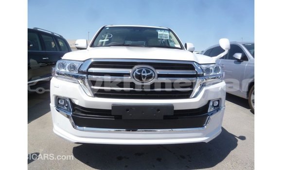 ទិញ នាំចូល Toyota Land Cruiser White ឡាន} ក្នុង Import - Dubai ក្នុង Kampot Province ទិញ នាំចូល Toyota Land Cruiser White ឡាន} ក្នុង Import - Dubai ក្នុង Kampot Province