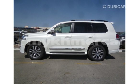ទិញ នាំចូល Toyota Land Cruiser White ឡាន} ក្នុង Import - Dubai ក្នុង Kampot Province ទិញ នាំចូល Toyota Land Cruiser White ឡាន} ក្នុង Import - Dubai ក្នុង Kampot Province