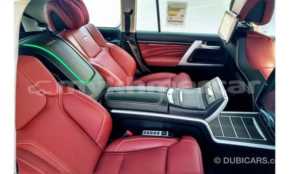 Acheter Import Voiture Toyota Land Cruiser Noir à Import - Dubai, Kampot Province Acheter Import Voiture Toyota Land Cruiser Noir à Import - Dubai, Kampot Province