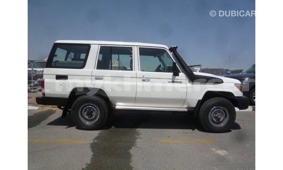ទិញ នាំចូល Toyota Land Cruiser White ឡាន} ក្នុង Import - Dubai ក្នុង Kampot Province ទិញ នាំចូល Toyota Land Cruiser White ឡាន} ក្នុង Import - Dubai ក្នុង Kampot Province