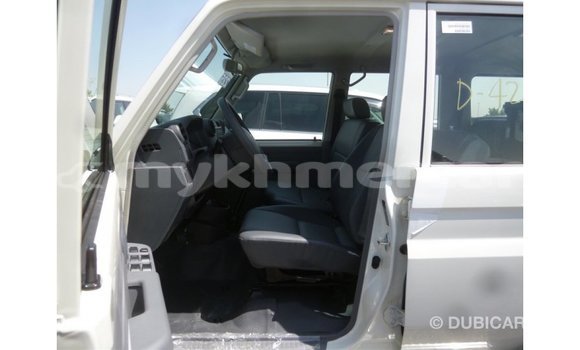 ទិញ នាំចូល Toyota Land Cruiser White ឡាន} ក្នុង Import - Dubai ក្នុង Kampot Province ទិញ នាំចូល Toyota Land Cruiser White ឡាន} ក្នុង Import - Dubai ក្នុង Kampot Province