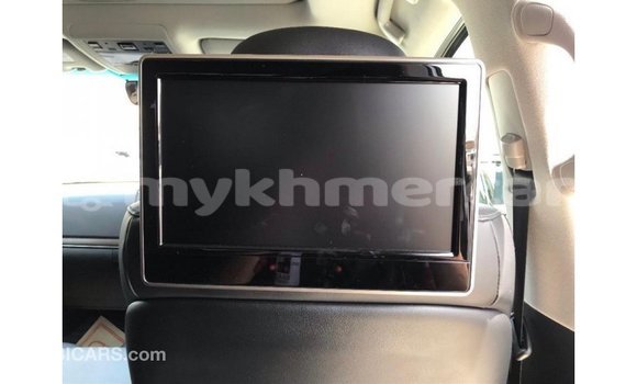 ទិញ នាំចូល Toyota Land Cruiser White ឡាន} ក្នុង Import - Dubai ក្នុង Kampot Province ទិញ នាំចូល Toyota Land Cruiser White ឡាន} ក្នុង Import - Dubai ក្នុង Kampot Province