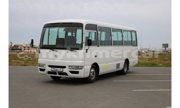 Buy Import Nissan Evalia White Truck in Import - Dubai in Kampot Province