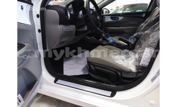 ទិញ នាំចូល Kia Cerato White ឡាន} ក្នុង Import - Dubai ក្នុង Kampot Province ទិញ នាំចូល Kia Cerato White ឡាន} ក្នុង Import - Dubai ក្នុង Kampot Province