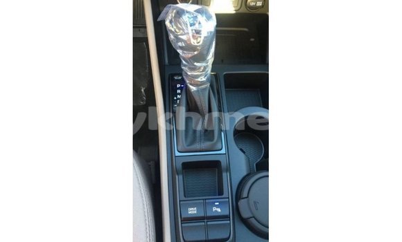 ទិញ នាំចូល Hyundai Tucson White ឡាន} ក្នុង Import - Dubai ក្នុង Kampot Province ទិញ នាំចូល Hyundai Tucson White ឡាន} ក្នុង Import - Dubai ក្នុង Kampot Province