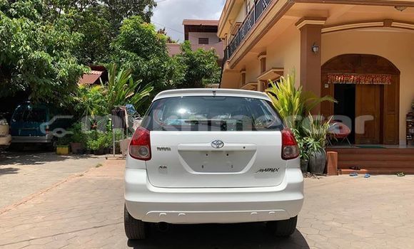 Acheter Occasion Voiture Toyota Matrix Blanc à Phnom Penh, Phnom Penh Acheter Occasion Voiture Toyota Matrix Blanc à Phnom Penh, Phnom Penh