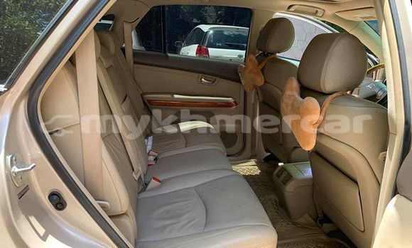Acheter Occasion Voiture Lexus RX 330 Beige à Phnom Penh, Phnom Penh Acheter Occasion Voiture Lexus RX 330 Beige à Phnom Penh, Phnom Penh