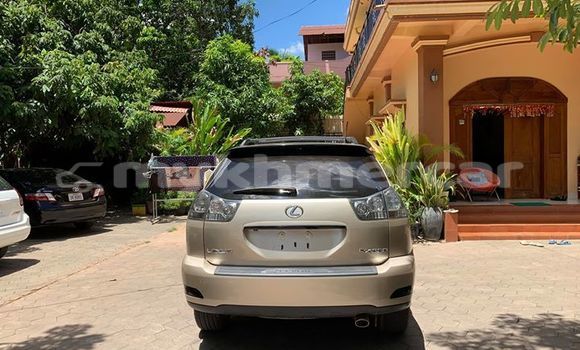 Acheter Occasion Voiture Lexus RX 330 Beige à Phnom Penh, Phnom Penh Acheter Occasion Voiture Lexus RX 330 Beige à Phnom Penh, Phnom Penh