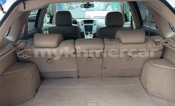 ទិញ បានប្រើ Lexus RX 330 White ឡាន} ក្នុង Phnom Penh ក្នុង Phnom Penh ទិញ បានប្រើ Lexus RX 330 White ឡាន} ក្នុង Phnom Penh ក្នុង Phnom Penh