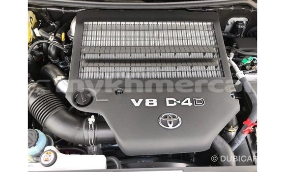 ទិញ នាំចូល Toyota Land Cruiser Black ឡាន} ក្នុង Import - Dubai ក្នុង Kampot Province ទិញ នាំចូល Toyota Land Cruiser Black ឡាន} ក្នុង Import - Dubai ក្នុង Kampot Province