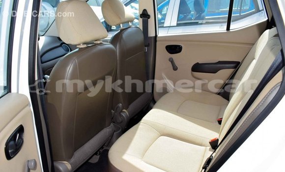Buy Import Hyundai i10 White Car in Import - Dubai in Kampot Province Buy Import Hyundai i10 White Car in Import - Dubai in Kampot Province