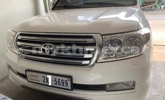 ទិញ បានប្រើ Toyota Land Cruiser Prado White ឡាន} ក្នុង Phnom Penh ក្នុង Phnom Penh ទិញ បានប្រើ Toyota Land Cruiser Prado White ឡាន} ក្នុង Phnom Penh ក្នុង Phnom Penh