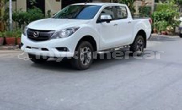 Acheter Occasion Voiture Mazda BT-50 Blanc à Phnom Penh, Phnom Penh Acheter Occasion Voiture Mazda BT-50 Blanc à Phnom Penh, Phnom Penh