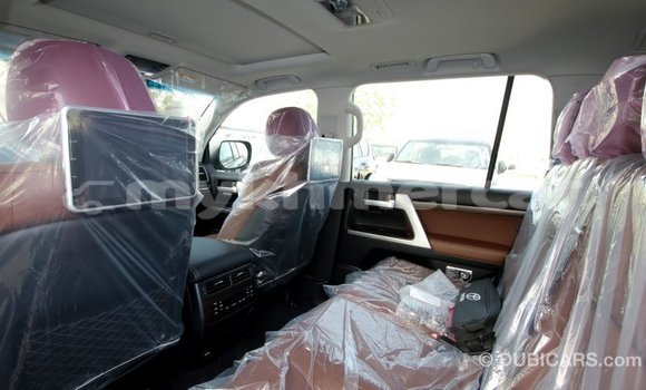 Acheter Import Voiture Toyota Land Cruiser Noir à Import - Dubai, Kampot Province Acheter Import Voiture Toyota Land Cruiser Noir à Import - Dubai, Kampot Province