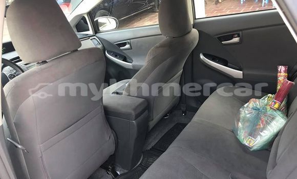 Acheter Occasion Voiture Toyota Prius Blanc à Phnom Penh, Phnom Penh Acheter Occasion Voiture Toyota Prius Blanc à Phnom Penh, Phnom Penh