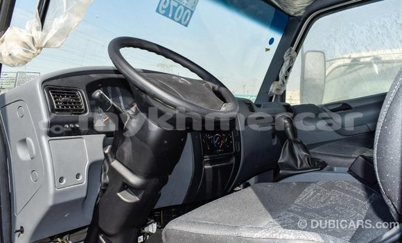 Acheter Import Voiture Mercedes-Benz 190 (W201) Blanc à Import - Dubai, Kampot Province Acheter Import Voiture Mercedes-Benz 190 (W201) Blanc à Import - Dubai, Kampot Province