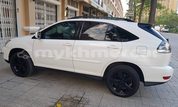 Acheter Occasion Voiture Lexus RX 330 Blanc à Phnom Penh, Phnom Penh Acheter Occasion Voiture Lexus RX 330 Blanc à Phnom Penh, Phnom Penh