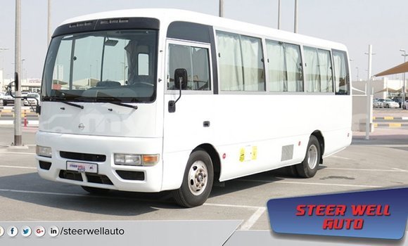 Buy Import Nissan Evalia White Truck in Import - Dubai in Kampot Province