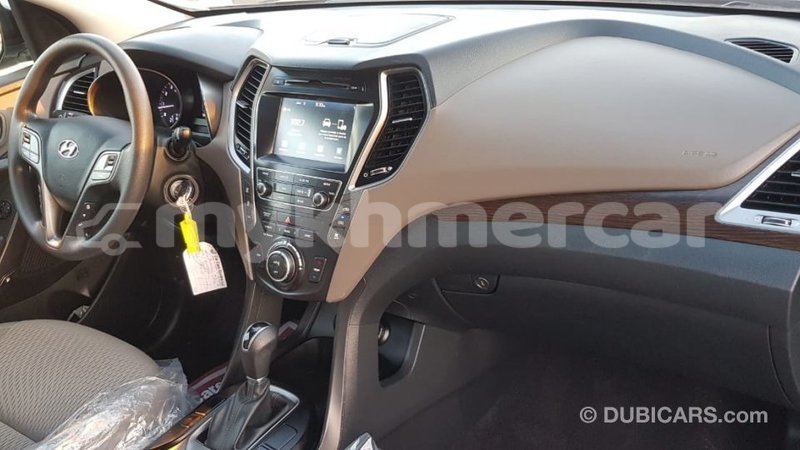 Big with watermark 53012472 dbe2 4e20 ad12 4a1442f85b00