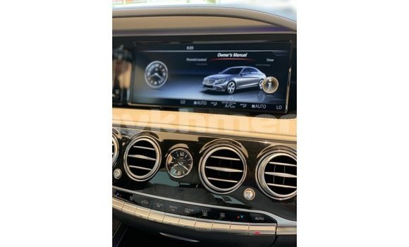 Acheter Import Voiture Mercedes-Benz 190 (W201) Blanc à Import - Dubai, Kampot Province Acheter Import Voiture Mercedes-Benz 190 (W201) Blanc à Import - Dubai, Kampot Province