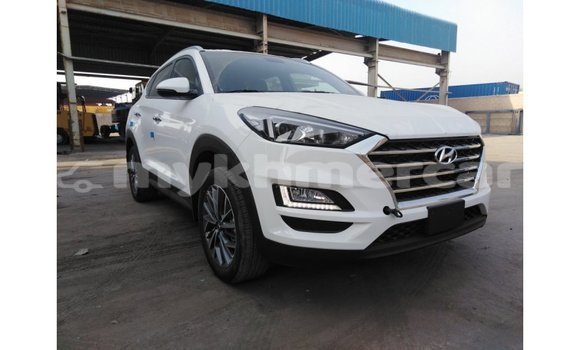 ទិញ នាំចូល Hyundai Tucson White ឡាន} ក្នុង Import - Dubai ក្នុង Kampot Province ទិញ នាំចូល Hyundai Tucson White ឡាន} ក្នុង Import - Dubai ក្នុង Kampot Province