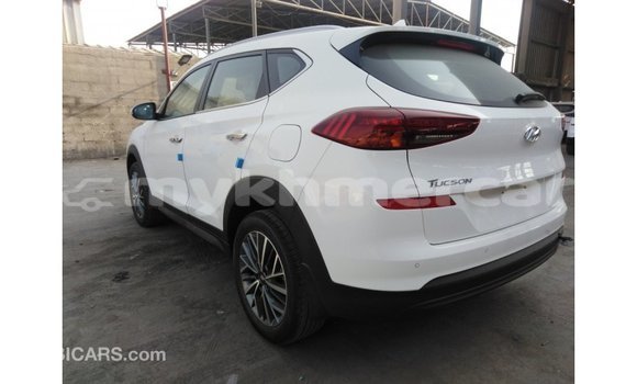 ទិញ នាំចូល Hyundai Tucson White ឡាន} ក្នុង Import - Dubai ក្នុង Kampot Province ទិញ នាំចូល Hyundai Tucson White ឡាន} ក្នុង Import - Dubai ក្នុង Kampot Province