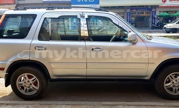 Buy Used Honda CR–V Silver Car in Phnom Penh in Phnom Penh