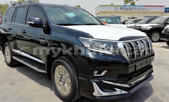 Buy New Toyota Prado Black Car in Amleang in Kampong Speu Province Buy New Toyota Prado Black Car in Amleang in Kampong Speu Province