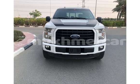 Buy Import Ford Club Wagon White Car in Import - Dubai in Kampot Province