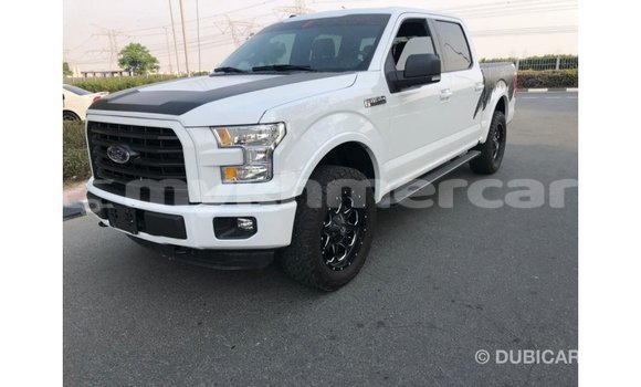 Acheter Import Voiture Ford Club Wagon Blanc à Import - Dubai, Kampot Province Acheter Import Voiture Ford Club Wagon Blanc à Import - Dubai, Kampot Province