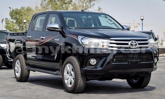 Buy New Toyota Hilux Black Car in Amleang in Kampong Speu Province Buy New Toyota Hilux Black Car in Amleang in Kampong Speu Province