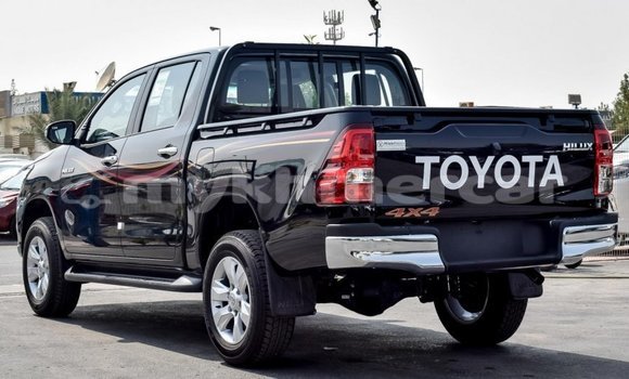 Buy New Toyota Hilux Black Car in Amleang in Kampong Speu Province Buy New Toyota Hilux Black Car in Amleang in Kampong Speu Province