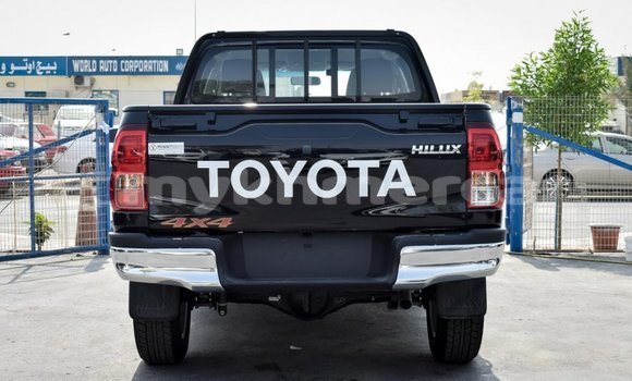 Buy New Toyota Hilux Black Car in Amleang in Kampong Speu Province Buy New Toyota Hilux Black Car in Amleang in Kampong Speu Province