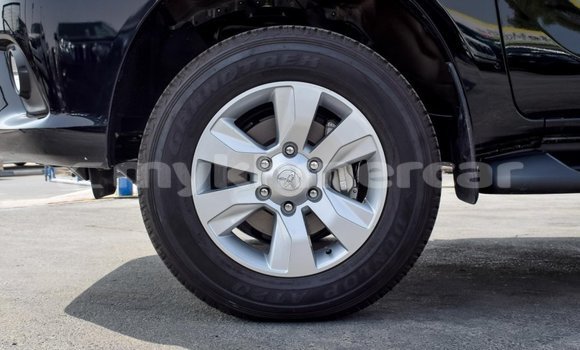 Buy New Toyota Hilux Black Car in Amleang in Kampong Speu Province Buy New Toyota Hilux Black Car in Amleang in Kampong Speu Province