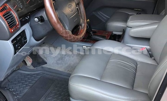 Buy Used Toyota Land Cruiser Silver Car in Phnom Penh in Phnom Penh Buy Used Toyota Land Cruiser Silver Car in Phnom Penh in Phnom Penh