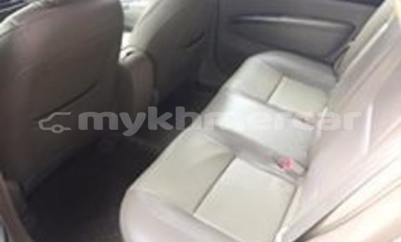 Buy Used Toyota Prius Beige Car in Phnom Penh in Phnom Penh Buy Used Toyota Prius Beige Car in Phnom Penh in Phnom Penh