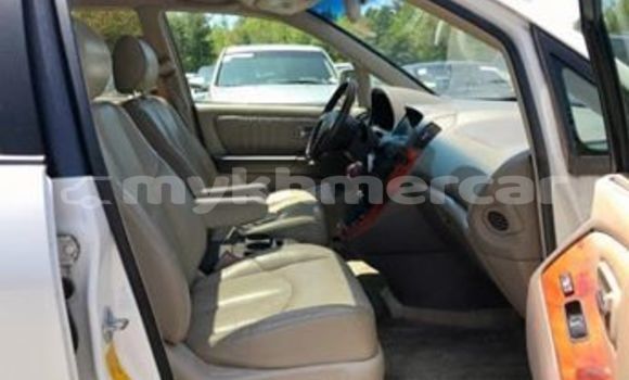 Buy Used Lexus RX White Car in Phnom Penh in Phnom Penh Buy Used Lexus RX White Car in Phnom Penh in Phnom Penh