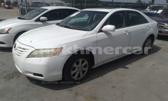 Buy Used Toyota Camry White Car in Phnom Penh in Phnom Penh Buy Used Toyota Camry White Car in Phnom Penh in Phnom Penh