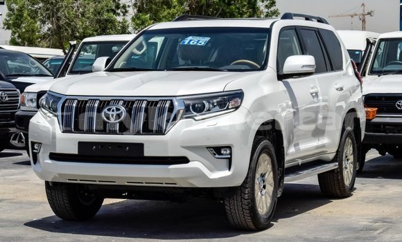 Buy New Toyota Land Cruiser Prado White Car in Amleang in Kampong Speu Province Buy New Toyota Land Cruiser Prado White Car in Amleang in Kampong Speu Province