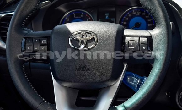 Buy New Toyota Hilux Silver Car in Banlung in Ratanakiri Province Buy New Toyota Hilux Silver Car in Banlung in Ratanakiri Province