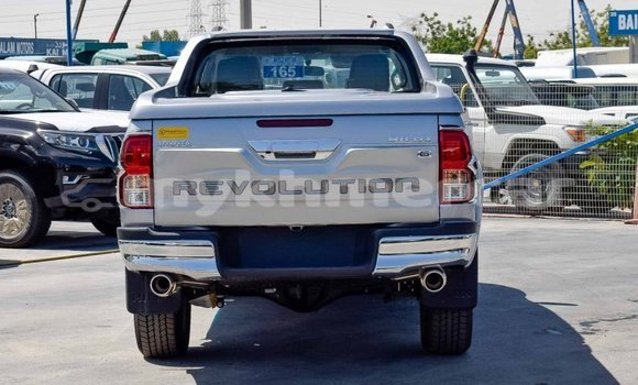 Buy New Toyota Hilux Silver Car in Banlung in Ratanakiri Province Buy New Toyota Hilux Silver Car in Banlung in Ratanakiri Province